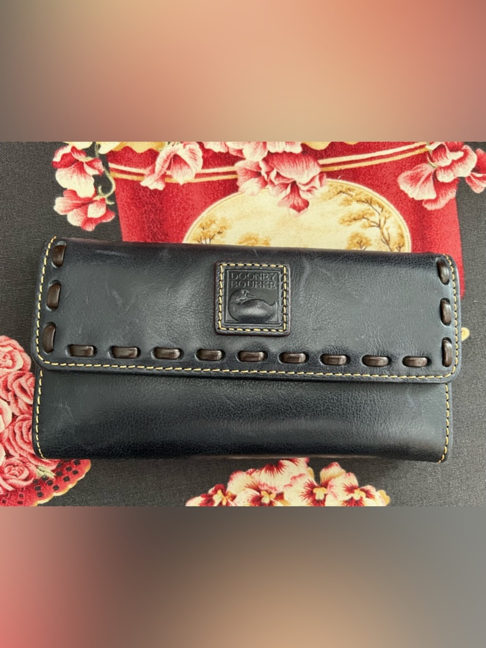 🚙 Dooney & Bourke Florentine Navy Wallet